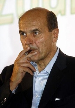 Governo/ Bersani: Berlusconi-Bossi hanno tradito Nord e Italia