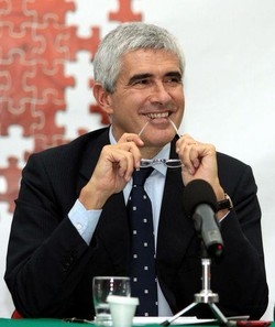 Lodo Alfano/ Casini: Udc non metterà veti, va rimosso macigno