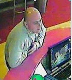 Bari, preso uno dei killer della sala giochi di Casamassima