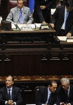 Finanziaria/ In Aula Camera da 8 novembre,Fini: Spero no fiducia