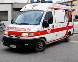 Milano, alcol e droga: minore in coma dopo party al Leoncavallo