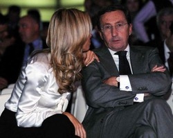 Fini battezza domani il suo centrodestra, su Governo Fli al bivio