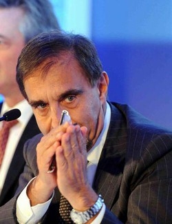Pdl/ La Russa: Grazie a Fli più coeso, domenica tutti a Milano