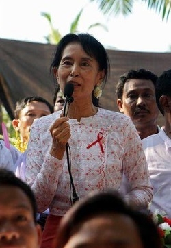 Birmania/ Ban Ki-moon ha telefonato a Aung San Suu Kyi