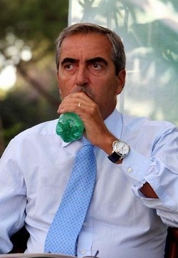 Governo/ Gasparri: Con Casini possibile confronto