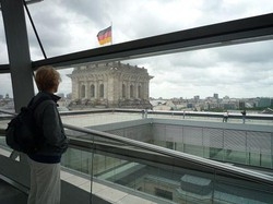Germania/ Berlino, cresce minaccia terrorismo, chiuso Reichstag