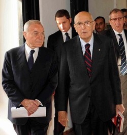 Rifiuti/ Dl giunge su tavolo Napolitano. Opposizioni: Riscritto