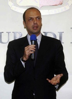 Università/Alfano: Fanno le prove per sfiducia, ma vedremo il 14