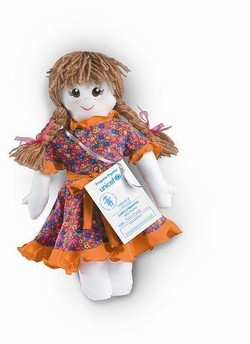 Torna la ‘pigotta’ Unicef: in 700 piazze per salvare vita a bimbi