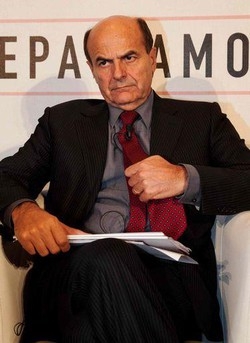 Wikileaks/Bersani: Vicenda non ci aiuta, è ora di voltare pagina