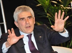 Governo/ Casini d’accordo con Fini, annuncia mozione sfiducia