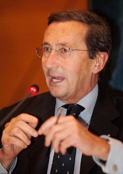 Governo/ Fini: Spero la nostra mozione eviti il voto del 14