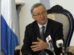 Crisi/ Juncker: “anti-europeo” rifiuto di Berlino agli eurobond