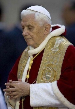 Papa/ Giunto a piazza di Spagna per tradizione dell’Immacolata