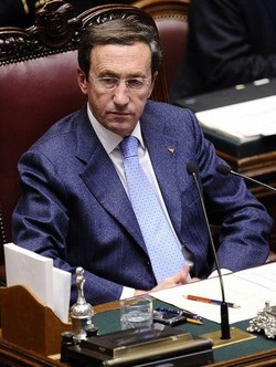 Camera/ Pdl: Positiva e opportuna iniziativa Lega su Fini