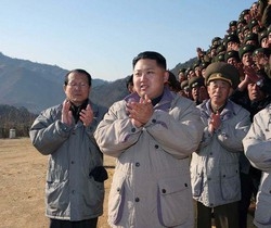 Nordcorea/ Deraglia treno carico di doni per erede Kim Jong-il