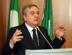 Fiat/ Sacconi: La svolta Marchionne è l’addio agli anni ’70