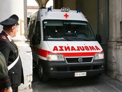 Incidente stradale/ Un morto e 6 feriti sulla strada lago Varese