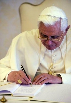 Cina/ Papa: Difficoltà per cattolici, garantire libertà missione