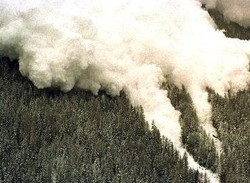 Neve abbondante su Alpi e Appennini: allerta valanghe