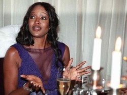 Naomi Campbell lascia 5mila euro di mancia a cameriera