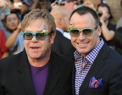 Musica/ Elton John: Mio figlio Zachary ha già il suo piccolo iPod