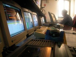 Terrorismo/ Sul Web guide per fabbricare bombe,arrestato Imam