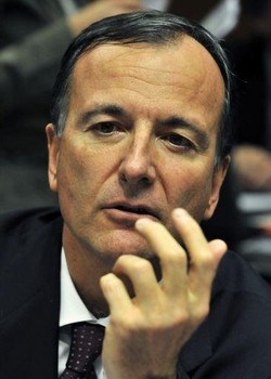 Casa Montecarlo/ Frattini: Sono tranquillo,non c’è abuso ufficio