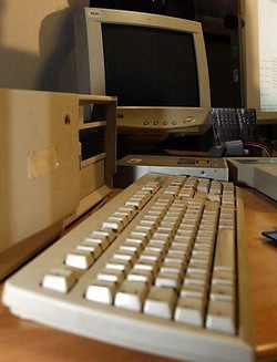 Attacco hacker contro sito governo italiano,