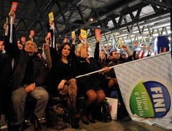 Fli/ Giorno di mediazione con colombe, domani assemblea senatori