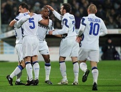 Calcio/ L’Inter sbanca Firenze 2-1, nerazzurri a -5 dal Milan