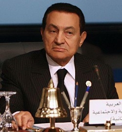 Egitto/ Offeso, Mubarak rifiuta le telefonate di Obama