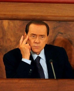Libia/ Berlusconi: Cautela sull’esilio per Gheddafi