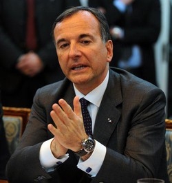 Libia/ Esilio Gheddafi, Frattini: E chi se lo prende?