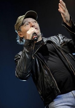 Musica/ Vasco: Se mi reincarnassi vorrei essere Valentino Rossi