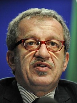 Libia/ Maroni: Stanno iniziando a sbarcare libici, lo temevamo