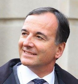 Immigrati/ Frattini:serve intervento politico Ue, parli a Parigi