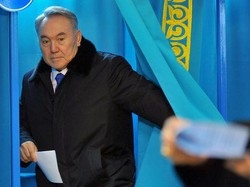 Kazakistan/ Nazarbaiev rieletto presidente con 95,5% dei voti