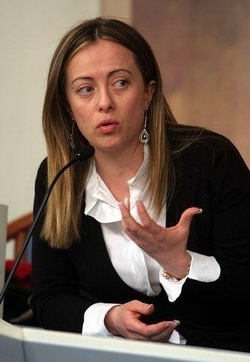 Governo/ Meloni premia eccellenze, Premier a giovani: ottimisti