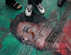 Libia/ Ribelli: Tregua solo se Gheddafi lascerà il potere