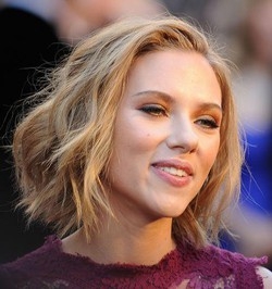Cinema/ Scarlett Johansson – Sean Penn: e’ vero amore?