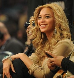 Usa/ Beyoncé testimonial per la campagna anti-obesità di Michelle