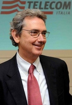 Telecom/Bernabè a pm: sollecitazioni a cedere quote in Argentina