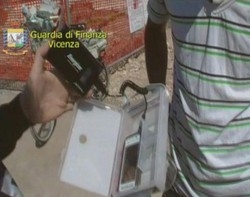 Veneto, volantinaggio con Gps al collo: 40 denunce e 3 mln evasi