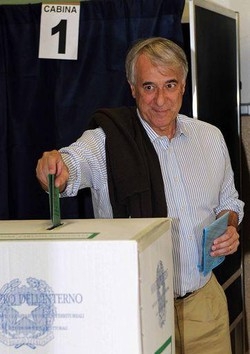 Elezioni/ Portavoce Pisapia: Aumento affluenza è segno positivo