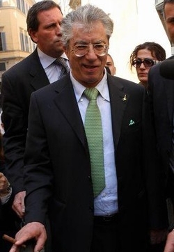 Governo/ Bossi: Tremonti premier? No, troppo amico di Berlusconi
