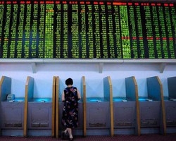 Crisi/ Petrolio si stabilizza, Borse in recupero, rincara l’oro
