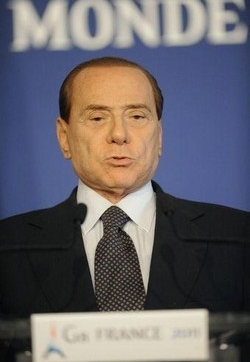 Governo/ Berlusconi: No crisi anche se perdo Milano e Napoli