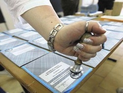 Elezioni/ Affluenza in calo ai ballottaggi, solo Milano tiene