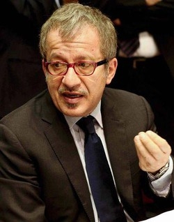 Elezioni/ Maroni: Sberla fa male ma alla lunga fa rinsavire